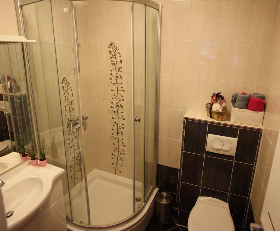 מאקרסקה Apartment Anchi מראה חיצוני תמונה